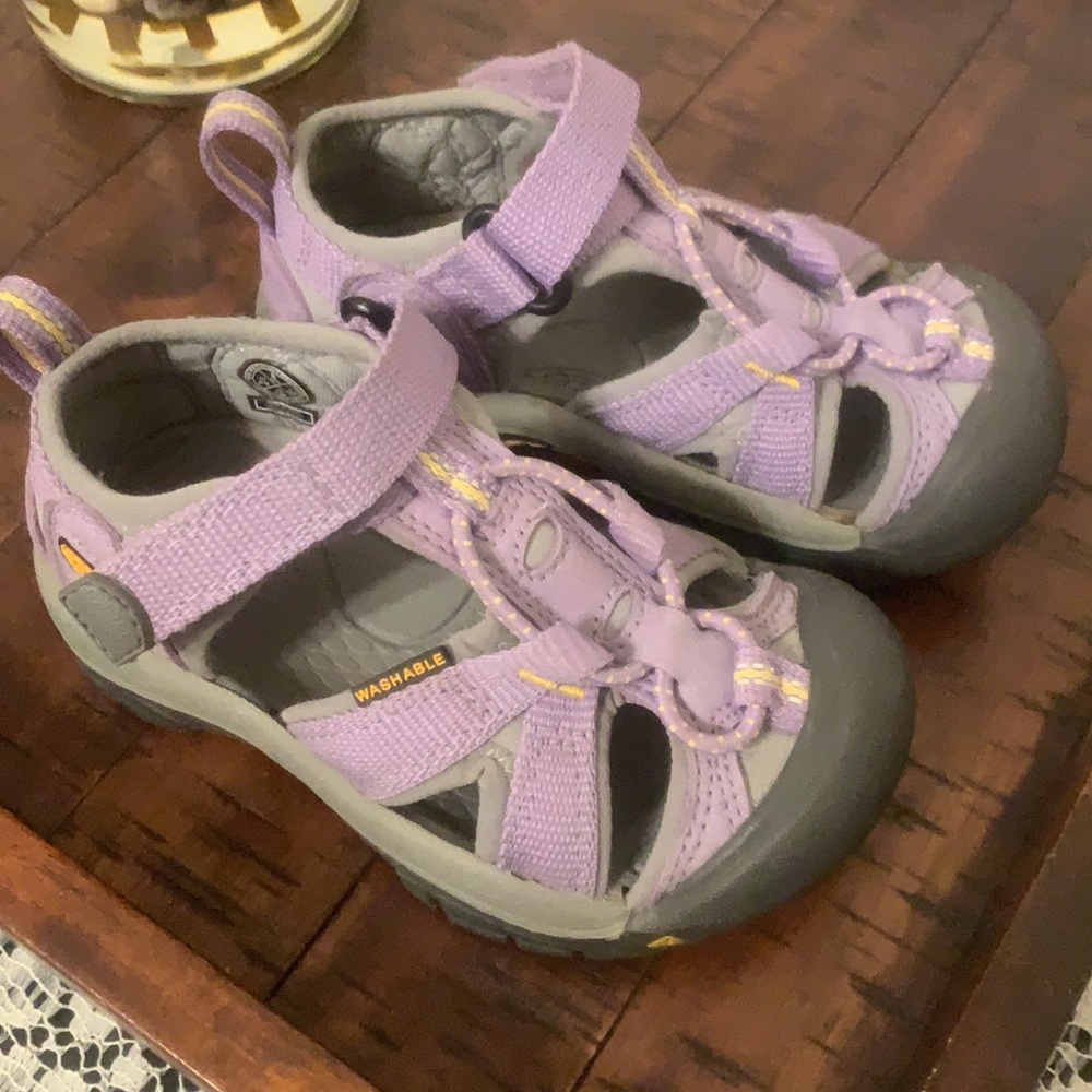 Keen waterproof hiking purple sandals